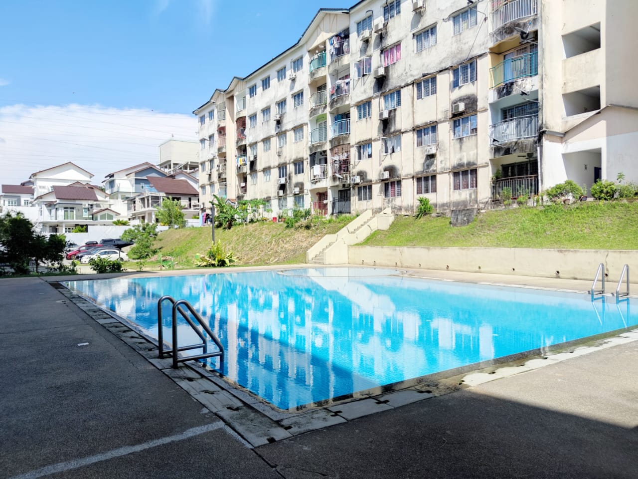 NON BUMI UNIT FACING POOL Cemara Apartment Seri - photo 2
