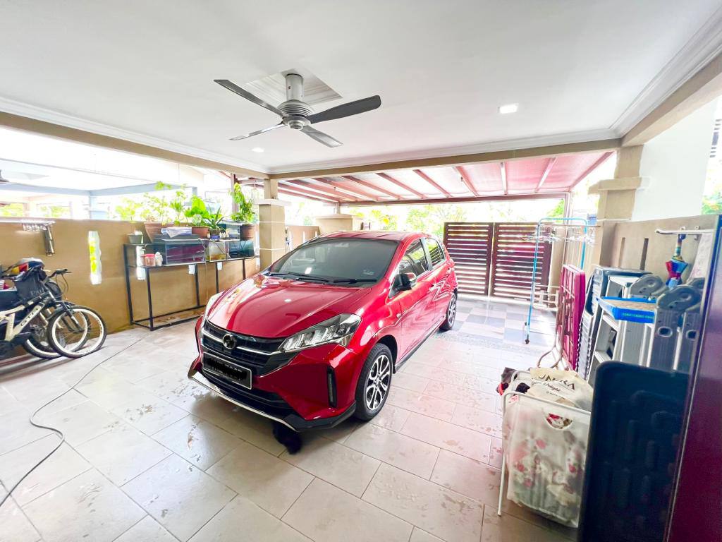 FACING OPEN FULLY RENOVATED 2 Storey Terrace House - photo 4