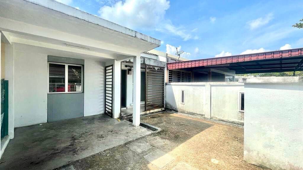 SINGLE STOREY HOUSE BANDAR ENSTEK - photo 3