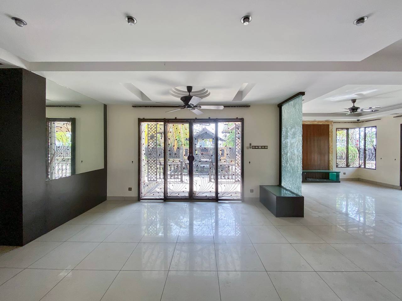 Double Storey Bungalow Aman Perdana, Klang - photo 8