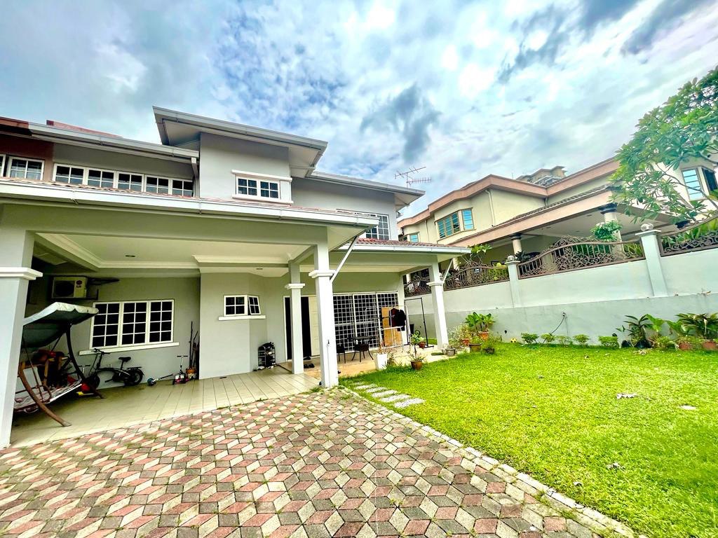 RENOVATED Semi-D 2 Storey House Seksyen 9 - photo 2