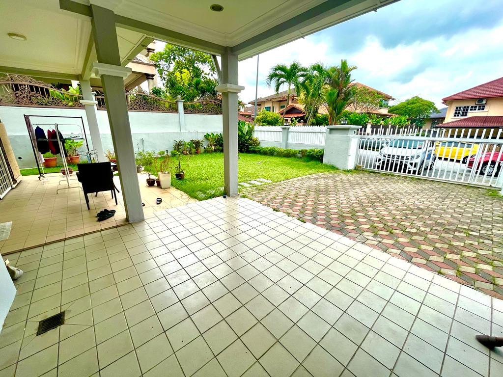 RENOVATED Semi-D 2 Storey House Seksyen 9 - photo 4