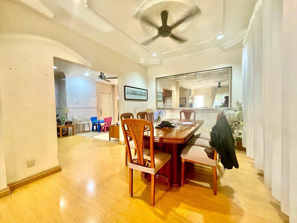 RENOVATED Semi-D 2 Storey House Seksyen 9 - photo 10