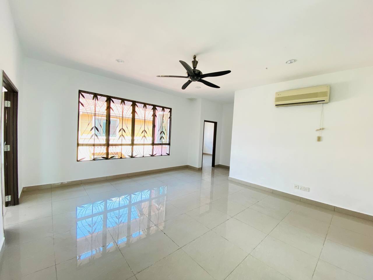 DOUBLE STOREY BUNGALOW AMAN PERDANA KLANG - photo 11