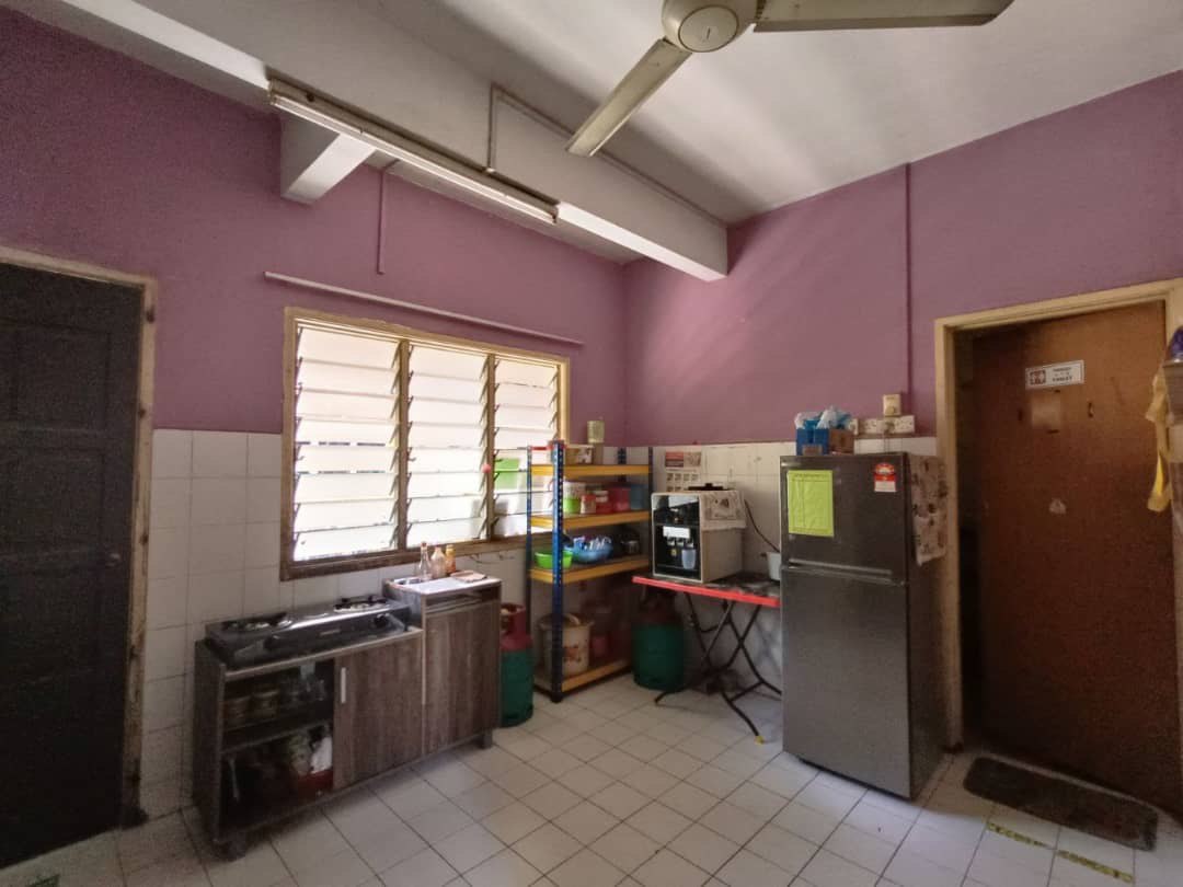 2 Storey CORNER LOT, Taman Desa Mas , Bandar Count - photo 8