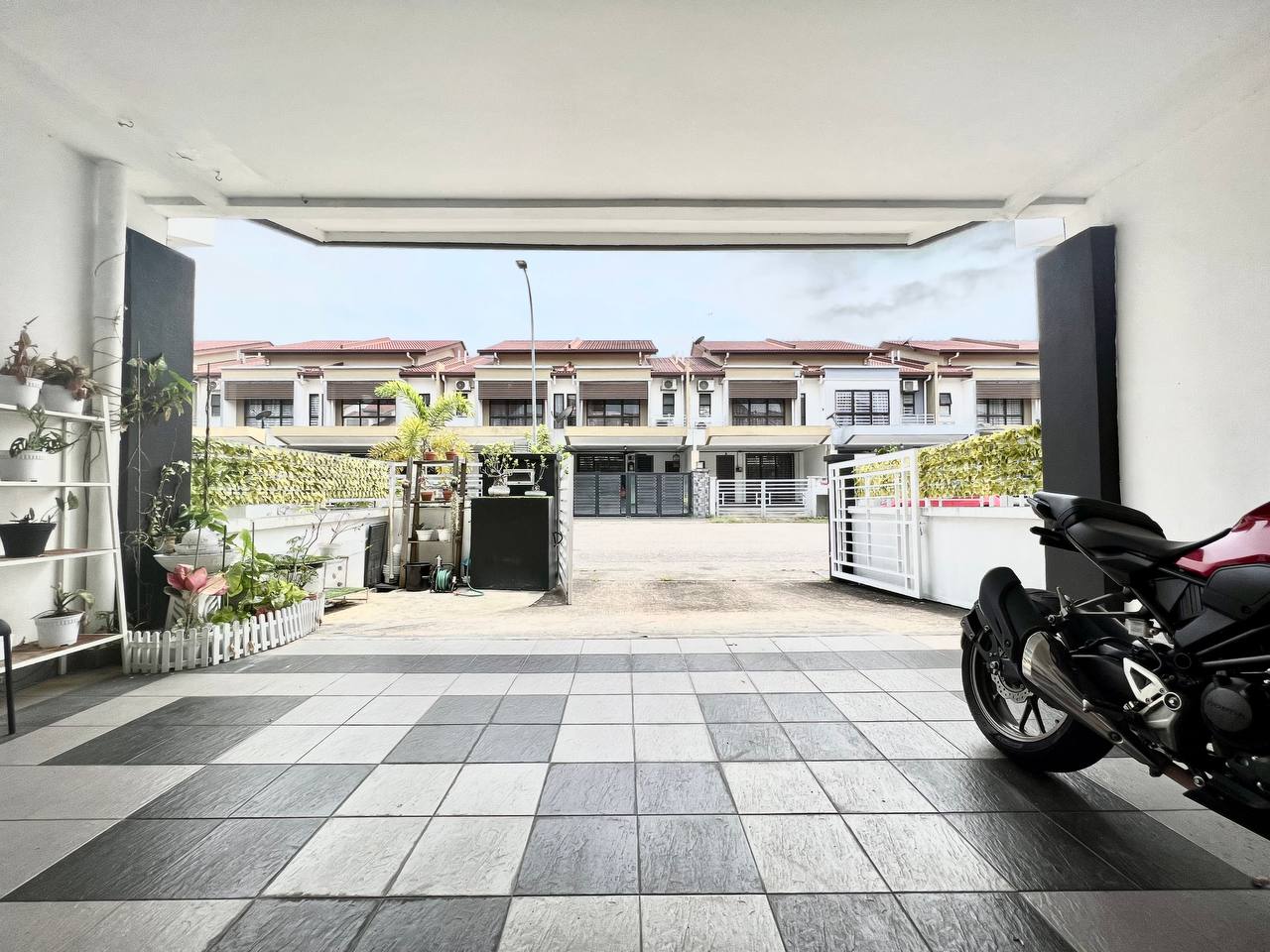 DOUBLE STOREY TERRACE HOUSE ASTANA BANDAR PUTER - photo 3