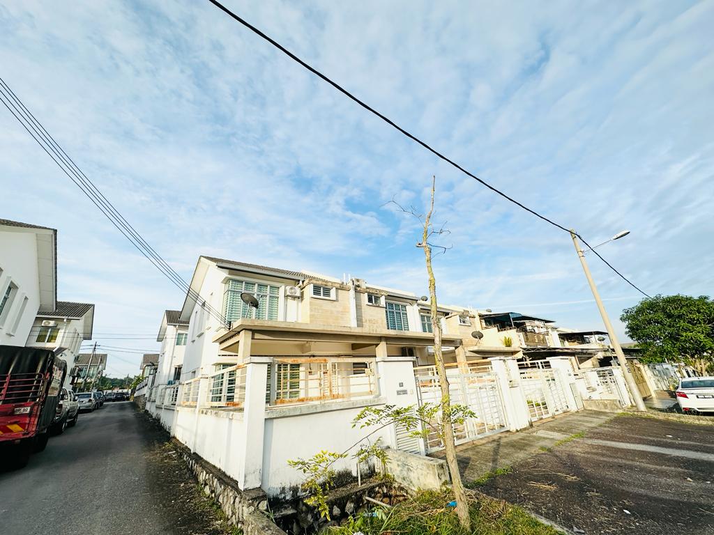 END LOT 2 Storey Terrace Oakberry Taman Pelangi - photo 3