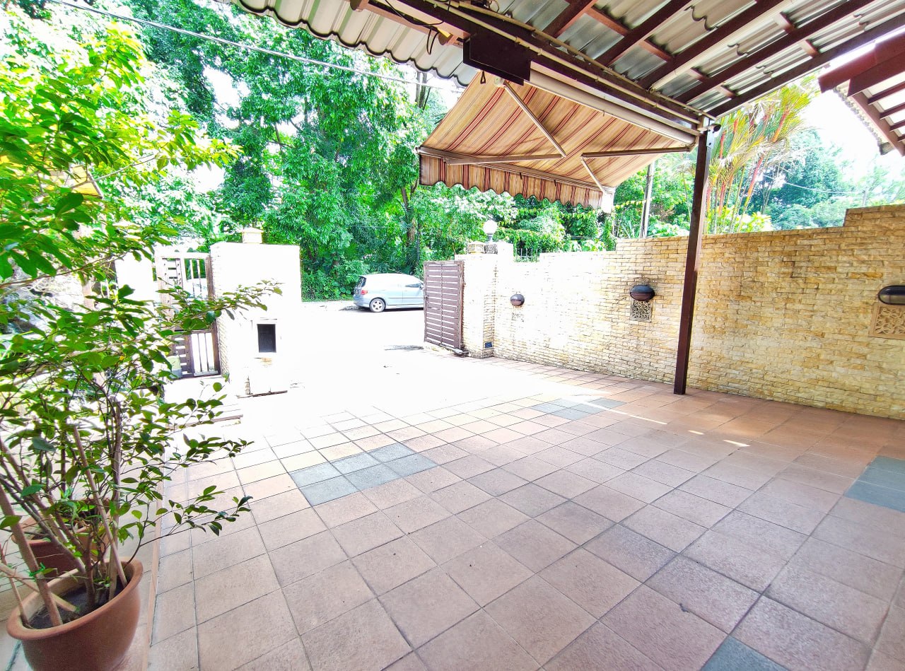 Spacious Unit Facing Open 2 Storey Taman Seputeh - photo 4