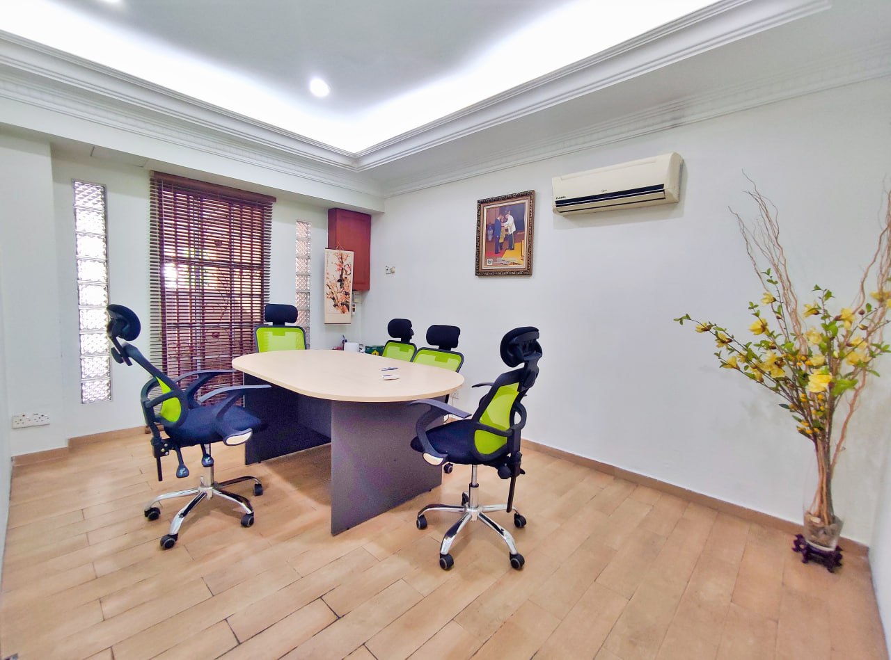 Spacious Unit Facing Open 2 Storey Taman Seputeh - photo 11