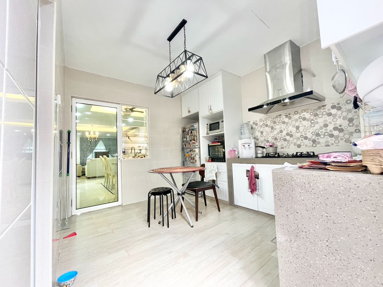 Fully Renovated 2 Storey Bandar Baru Selayang Fasa - photo 9