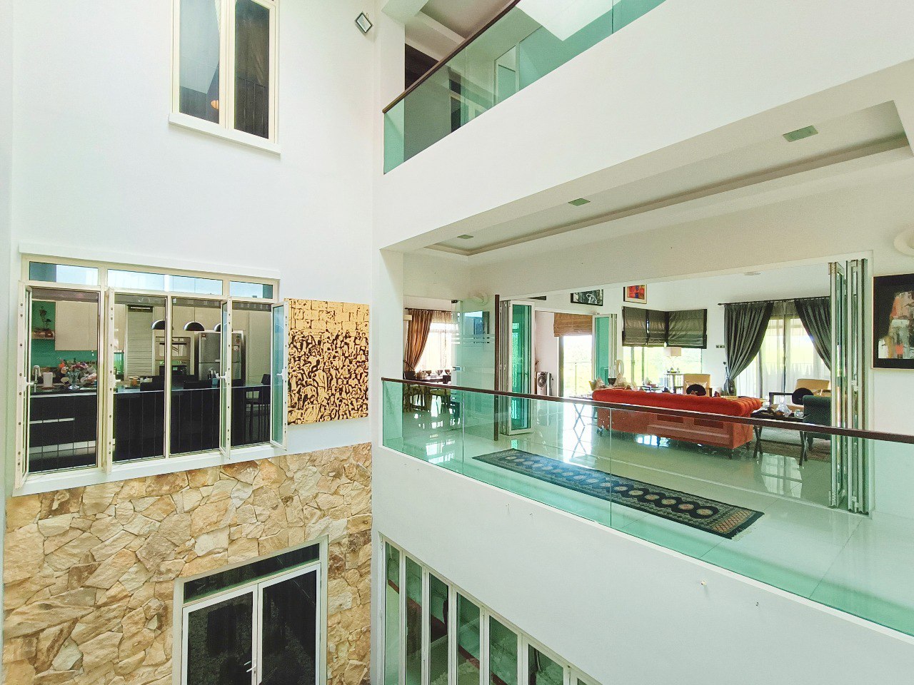 Beautiful Three Storey Bungalow in KGSAAS Seksyen - photo 12