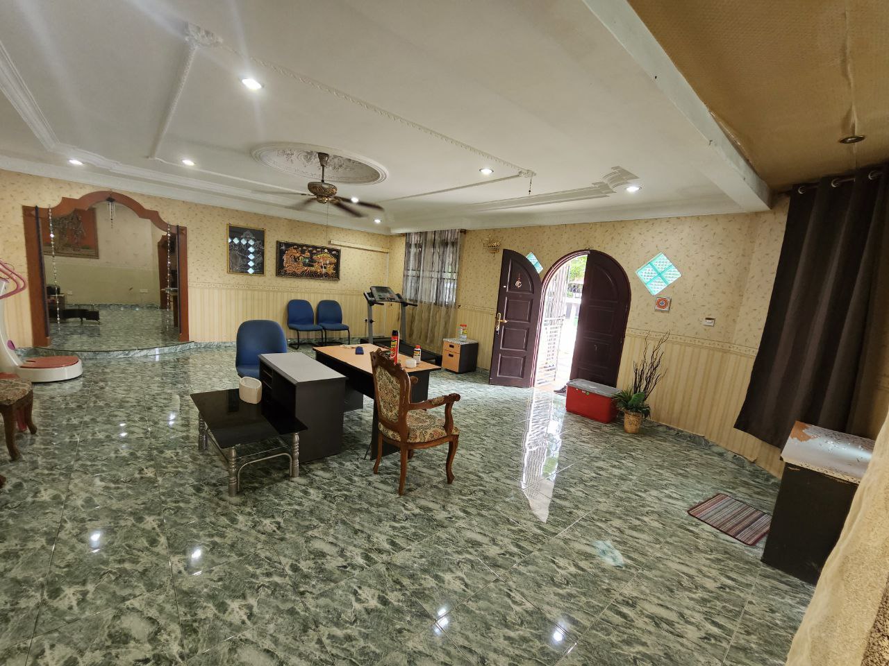 Renovated Bungalow Single Storey Seksyen 1 Bandar - photo 7