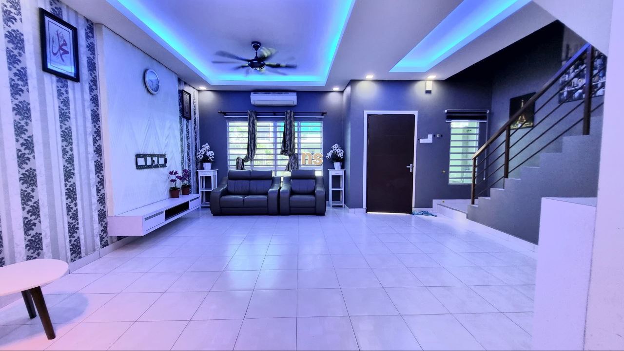 Fully Renovated Doub ...
