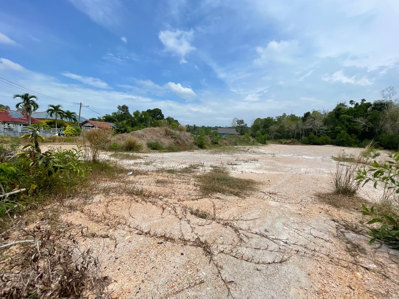 Tanah Bangunan 1 ekar Kuala Abang Dungun - photo 4