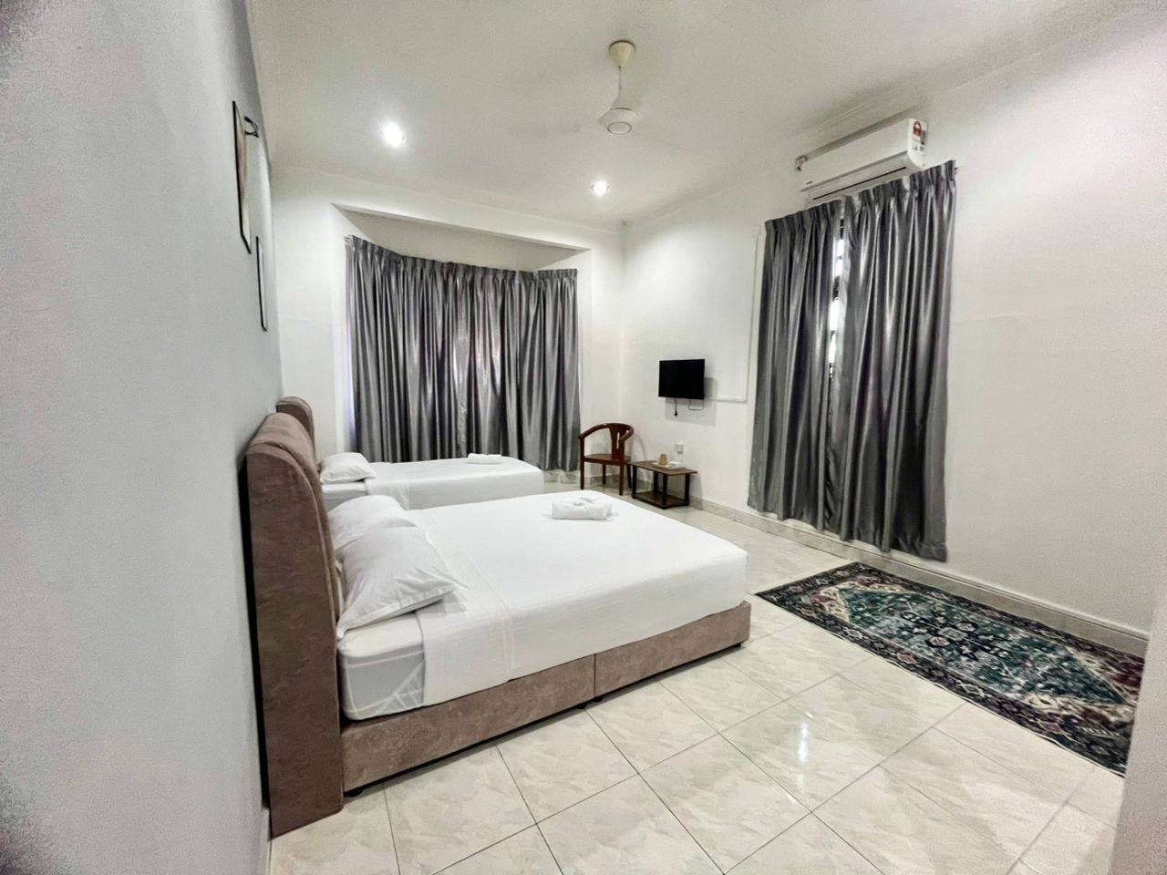 Banglo 2 Tingkat dalam bandar Dungu - photo 6