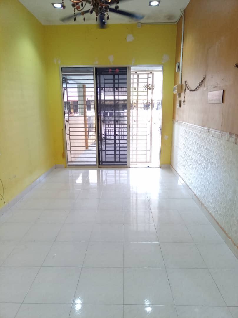 Teres Kampung Bukit Mentok Kemaman - photo 2