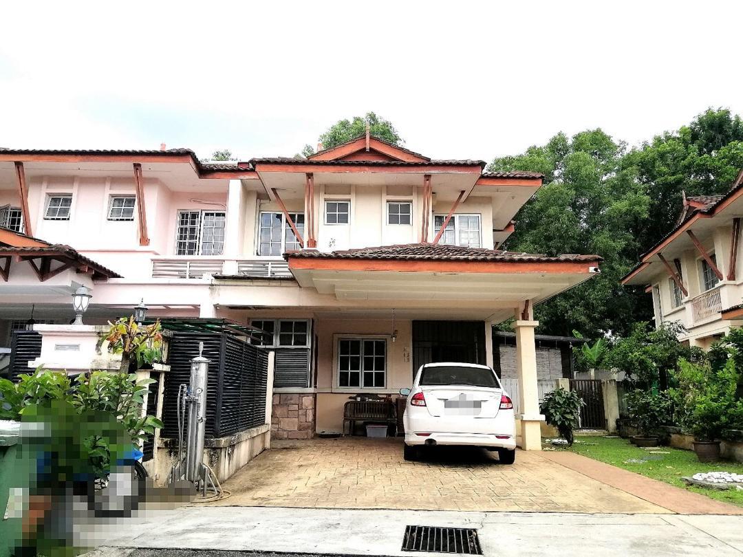 Double Storey Link House Endlot Presint 9 For Sale