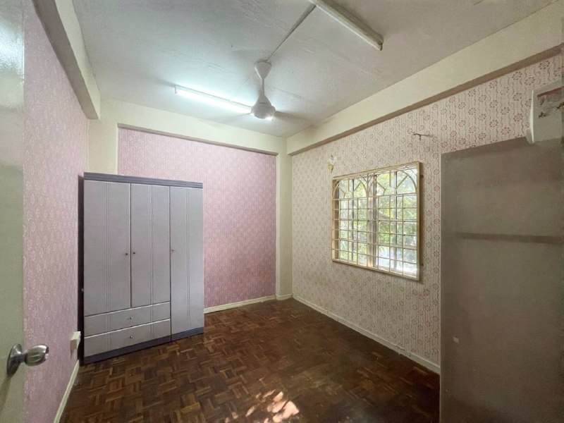 Apartment Desa Tasik Sungai Besi, Kuala Lumpur - photo 5