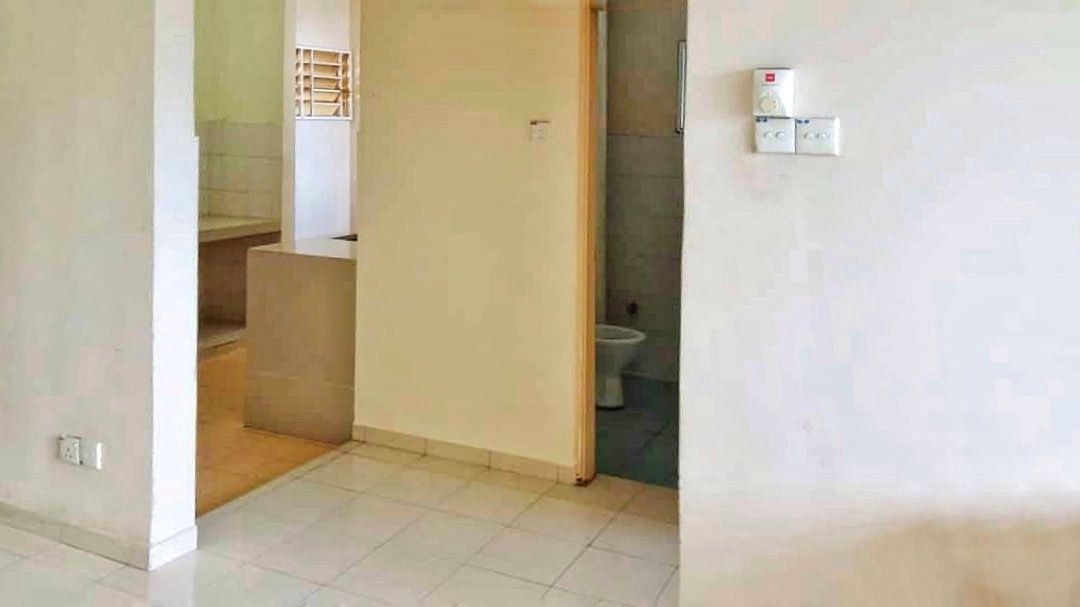 Blok D, Laguna Biru Apartment 1, Jln Tasik Biru 2 - photo 4