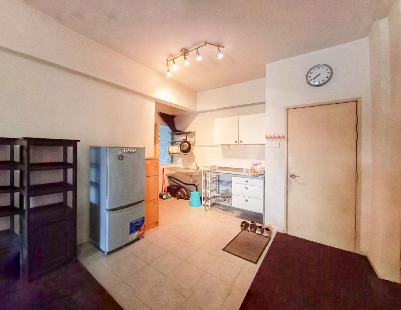 Blok B, Suri Puteri Service Apartment Sek 20 - photo 2