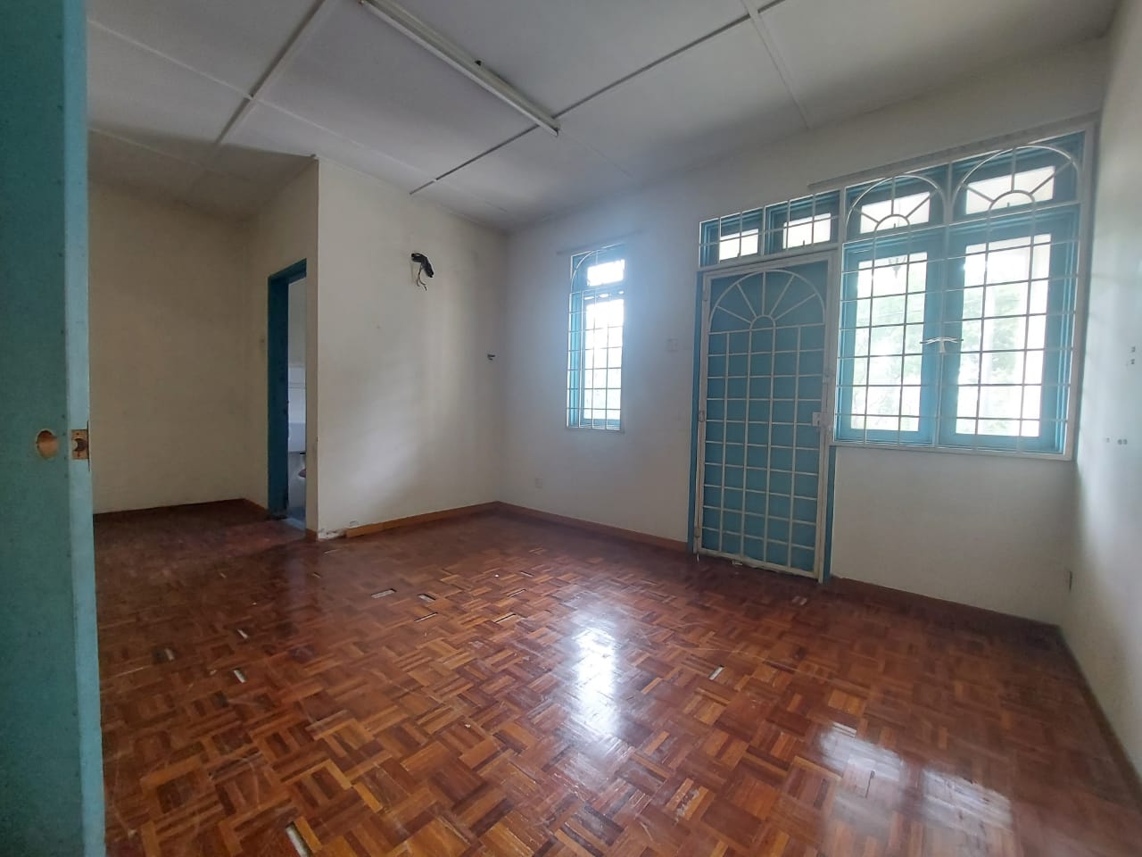 ENDLOT-2STOREY TAMAN MAWAR, BKT BERUNTUNG, RAWANG - photo 5
