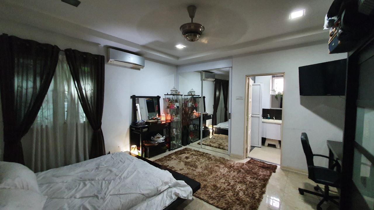 Corner Lot Fully Renovated Sunway Kayangan- - photo 3