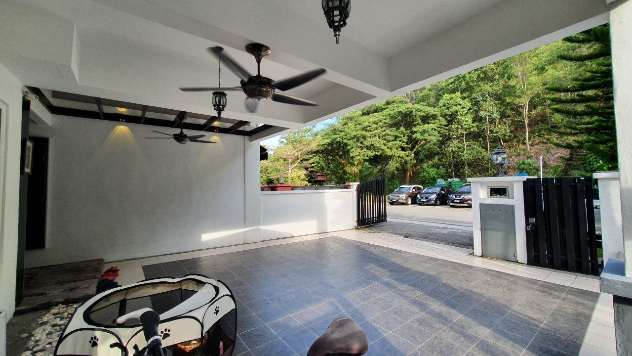 Corner Lot Fully Renovated Sunway Kayangan- - photo 8