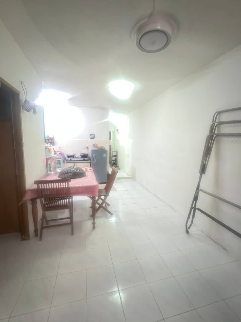 Lestari Apt, Damansara Damai, - photo 4