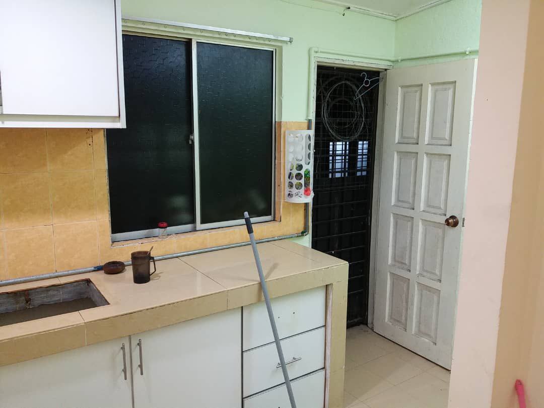 Townhouse Taman Bukit Teratai, Ampang - photo 5