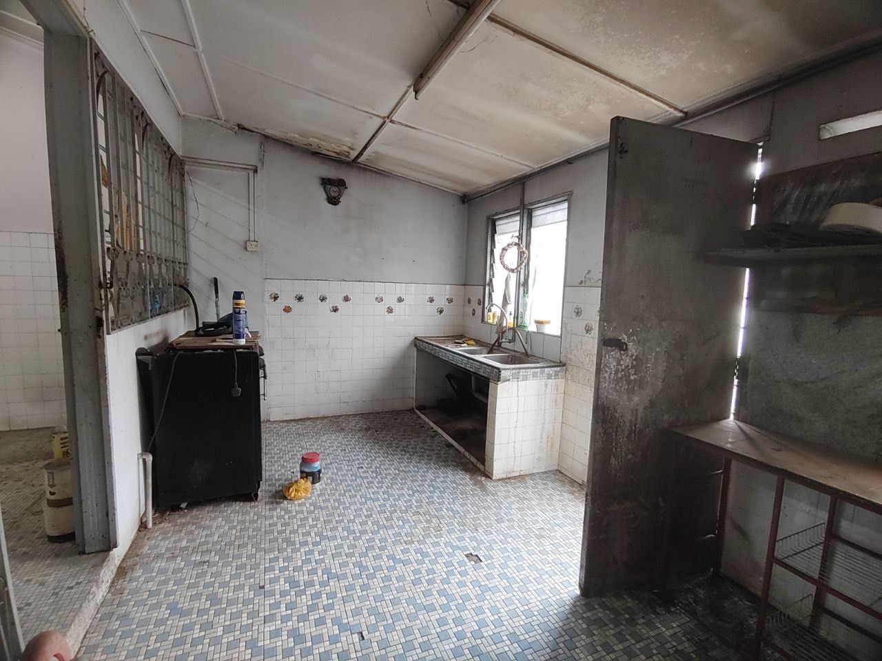 1 Storey Terrace Taman Melewar, Jalan Batu Geliga - photo 2