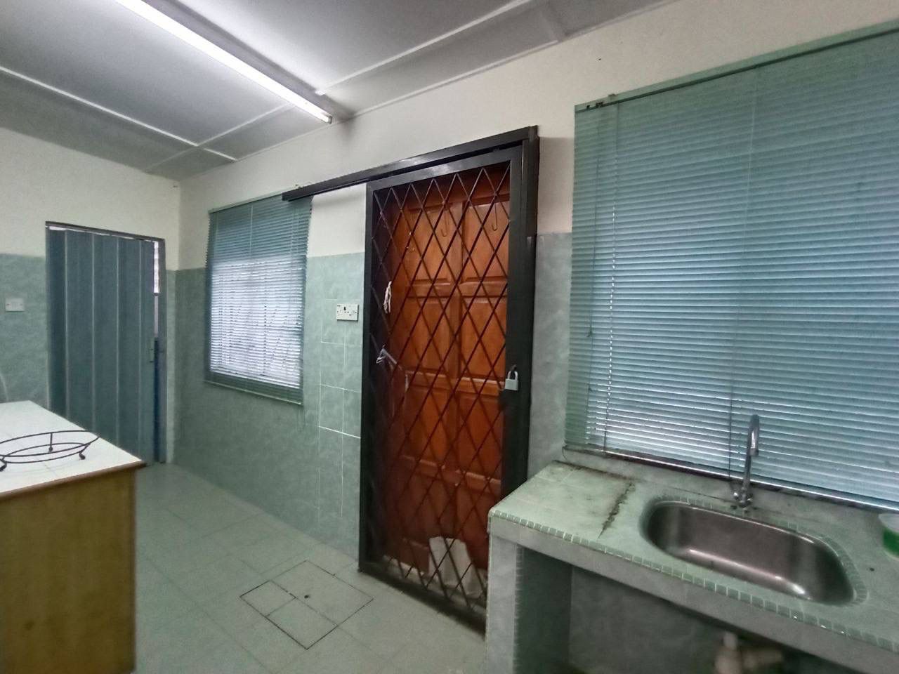 1 Storey Teres Taman Kencana, Pandan Perdana KL - photo 2