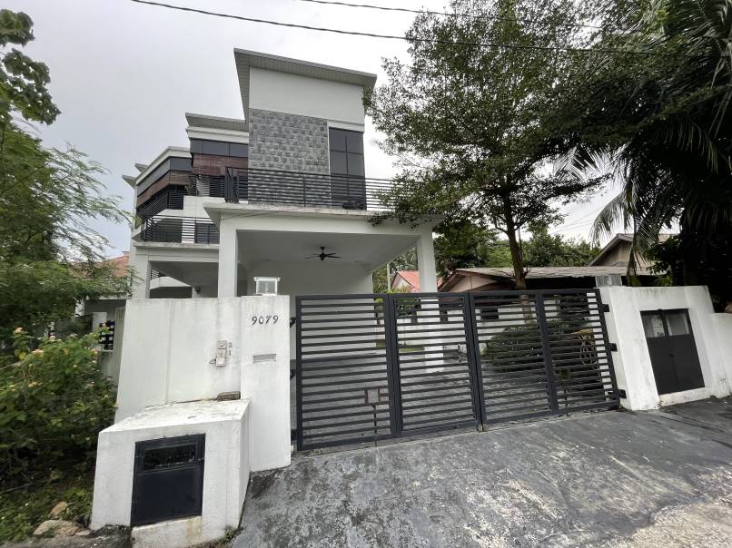 3 Storey Bungalow Sungai Penchala