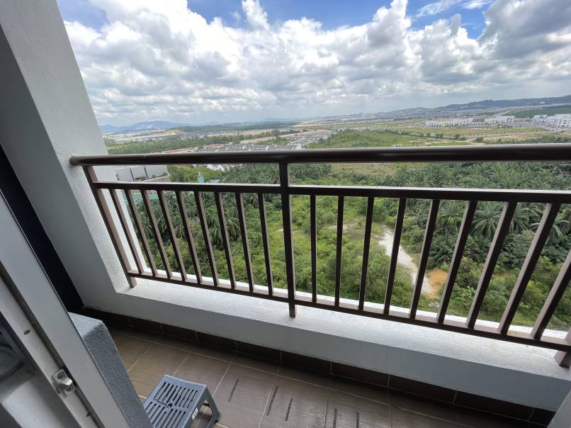Well Kept, Sentrovue Apartment Bandar Puncak Alam - photo 6