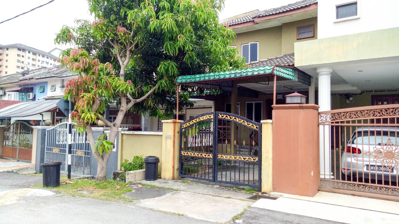 2 Storey TAMAN BUKIT BELIMBING, Seri Kembangan - photo 2