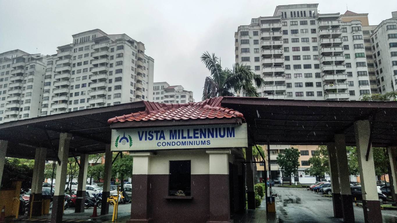 VISTA MILLENNIUM CONDO, PUCHONG PERDANA