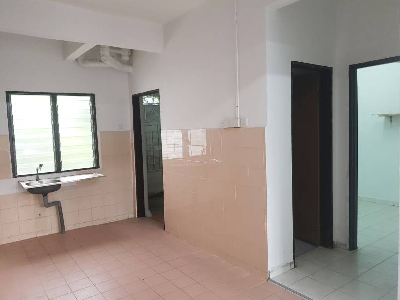 2STOREY TERRACE, RANTAU PANJANG, KLANG - photo 3