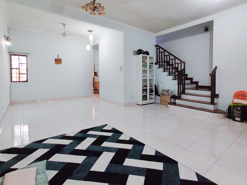 2STOREY INTERMEDIATE JALAN DAMAI JASA, ALAM DAMAI, - photo 2