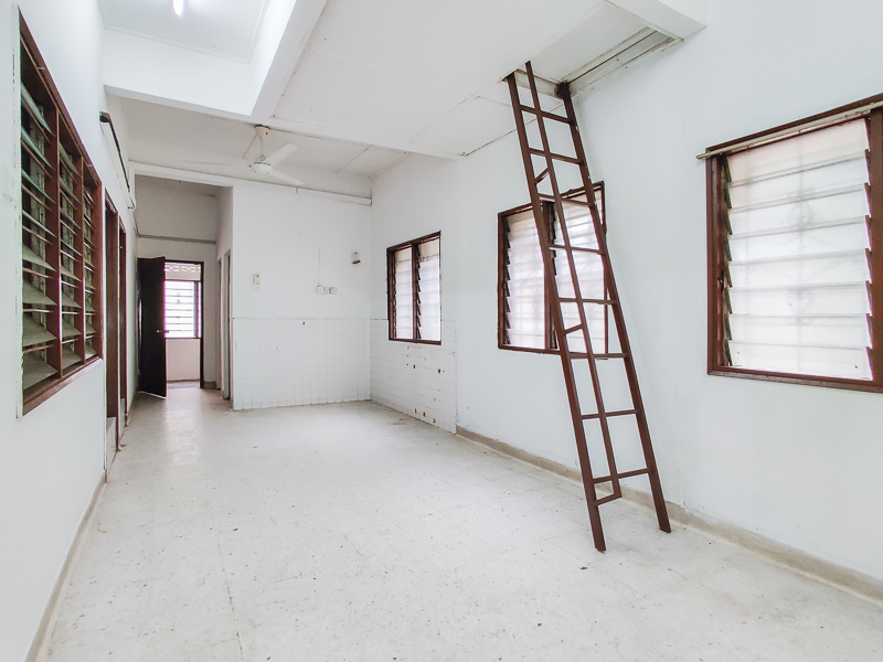 1 Storey Taman Sri Serdang Seri Kembangan - photo 4