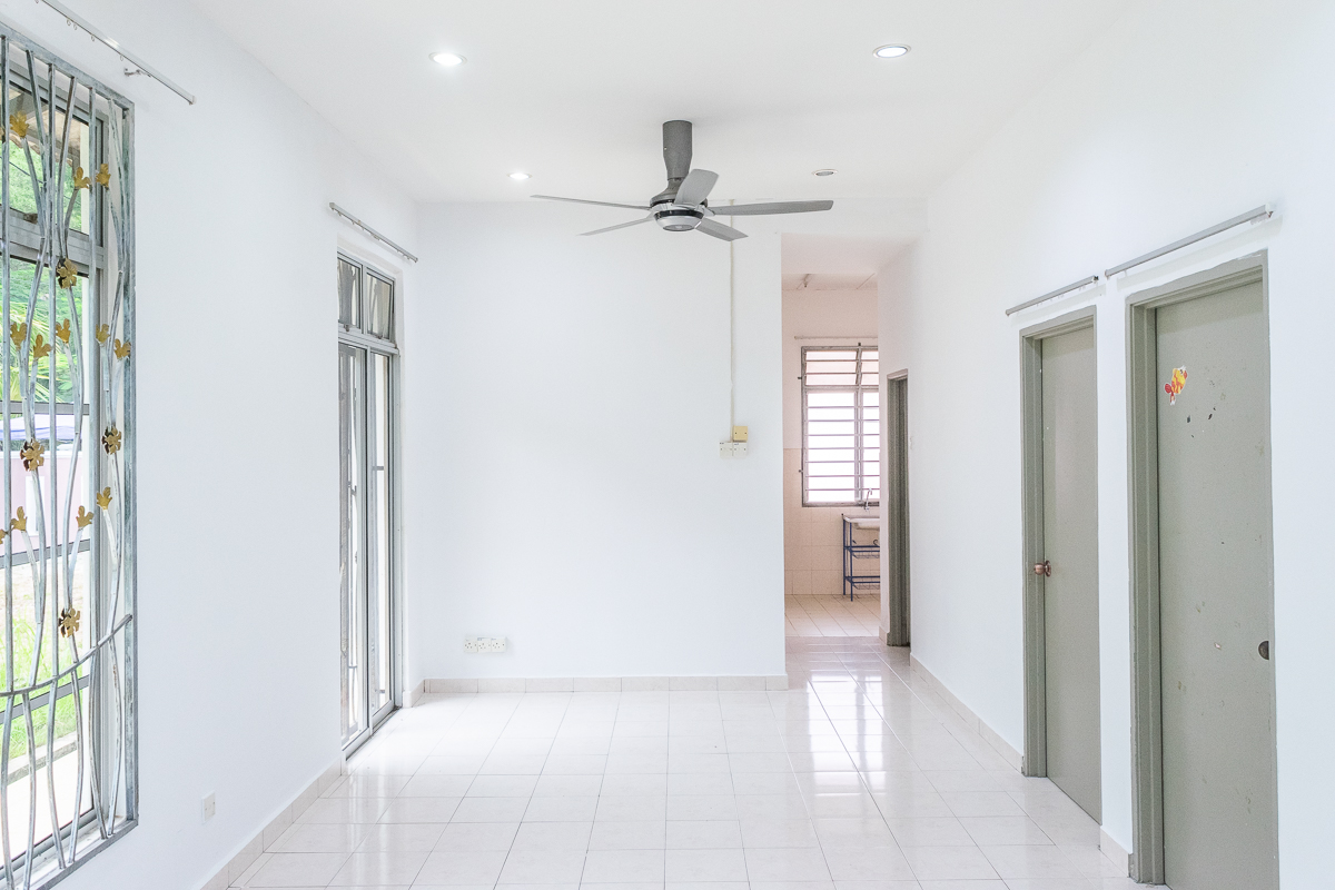 1Storey SemiD Taman Dahlia, Salak Tinggi - photo 2