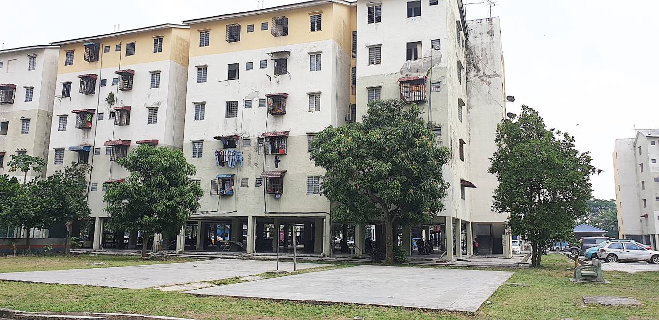 FLAT KELOMPOK CAMAR, BANDAR SULTAN SULAIMAN