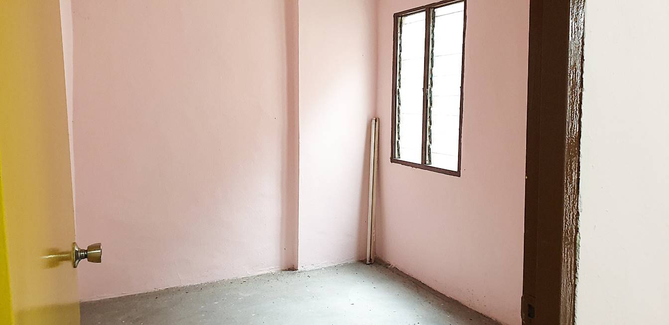 FLAT KELOMPOK CAMAR, BANDAR SULTAN SULAIMAN - photo 3