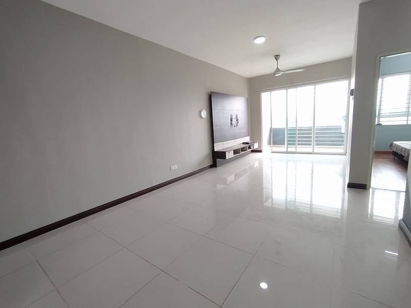 CORNER LOT PANORAMA RESIDENCE - photo 3