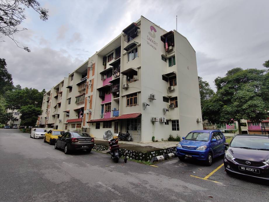 FLAT PKNS JALAN 4M AMPANG JAYA