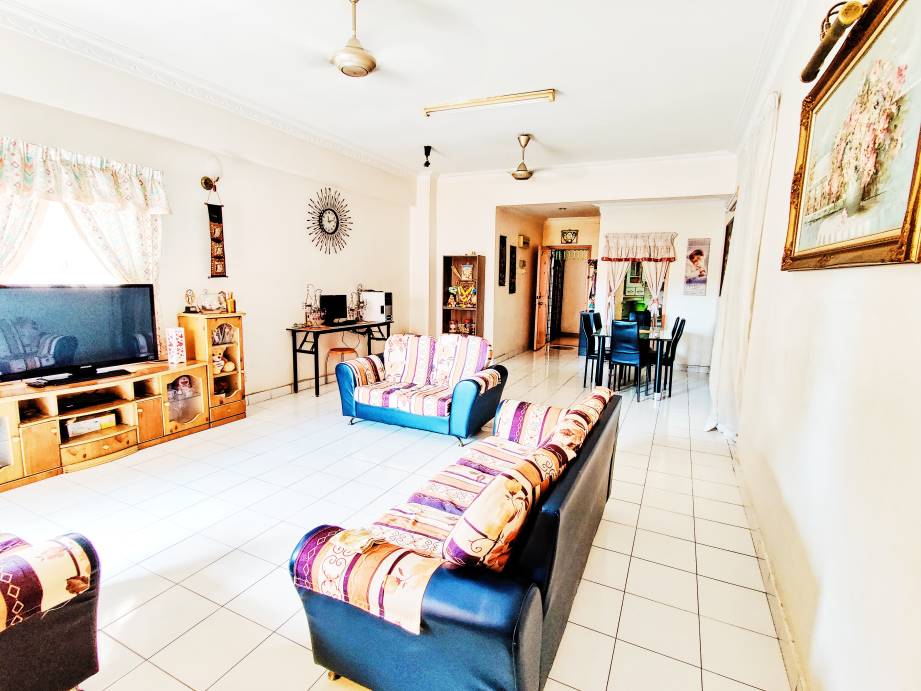 25246 SRI MANJA COURT CONDO, TAMAN SRI MANJA - photo 3