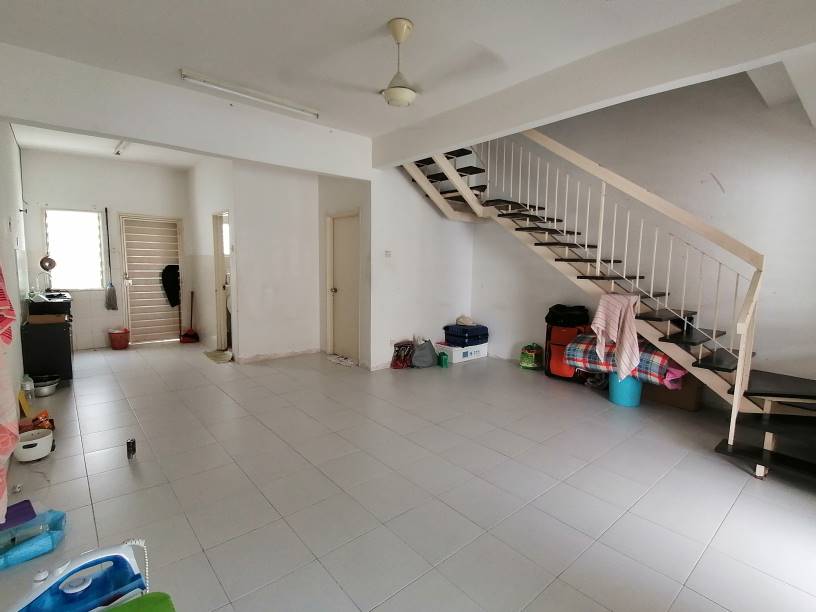 25246 2 Storey Terrace House Bandar Saujana Putra