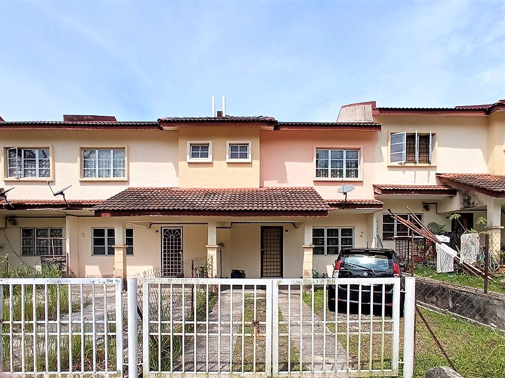 Double Storey TAMAN KESUMBA Bukit Beruntung