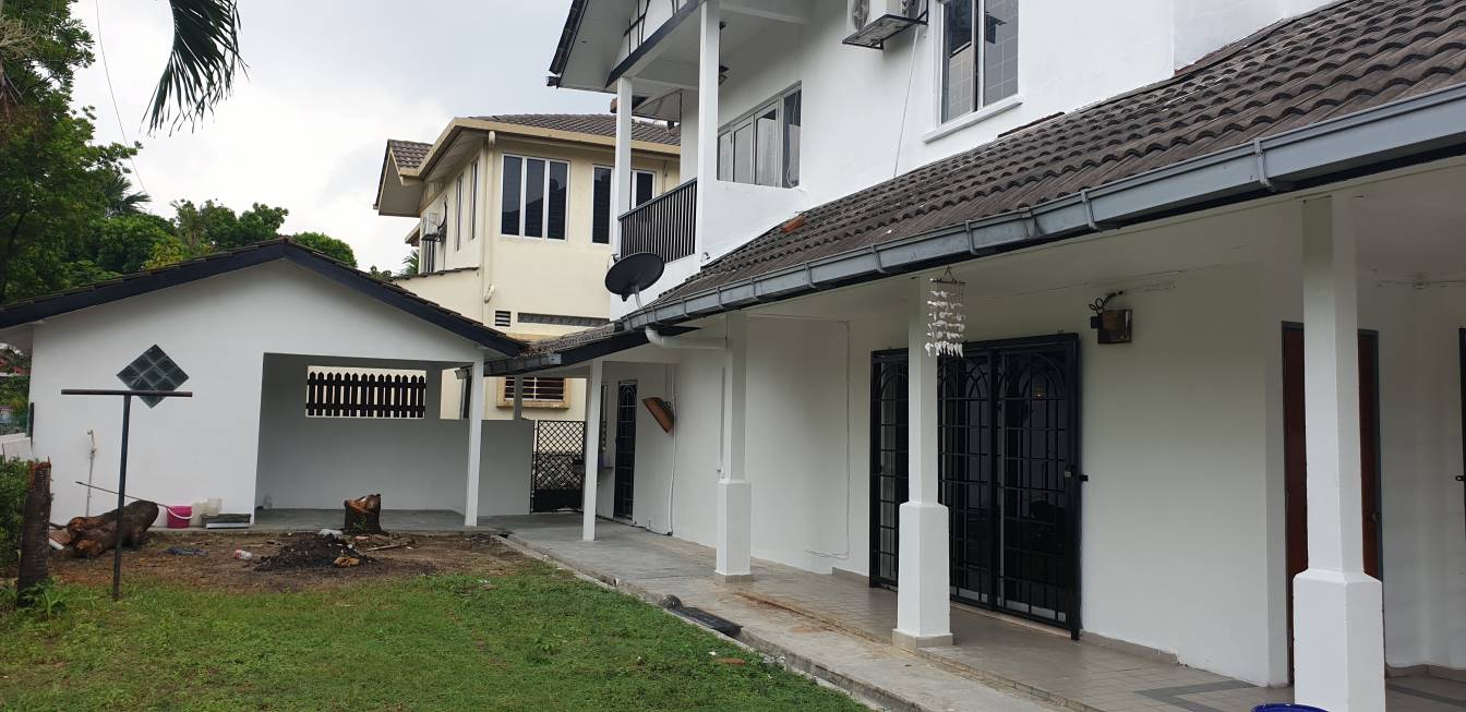 CORNER LOT, DOUBLE STOREY TERRACE HOUSE, SEKSYEN 7 - photo 3