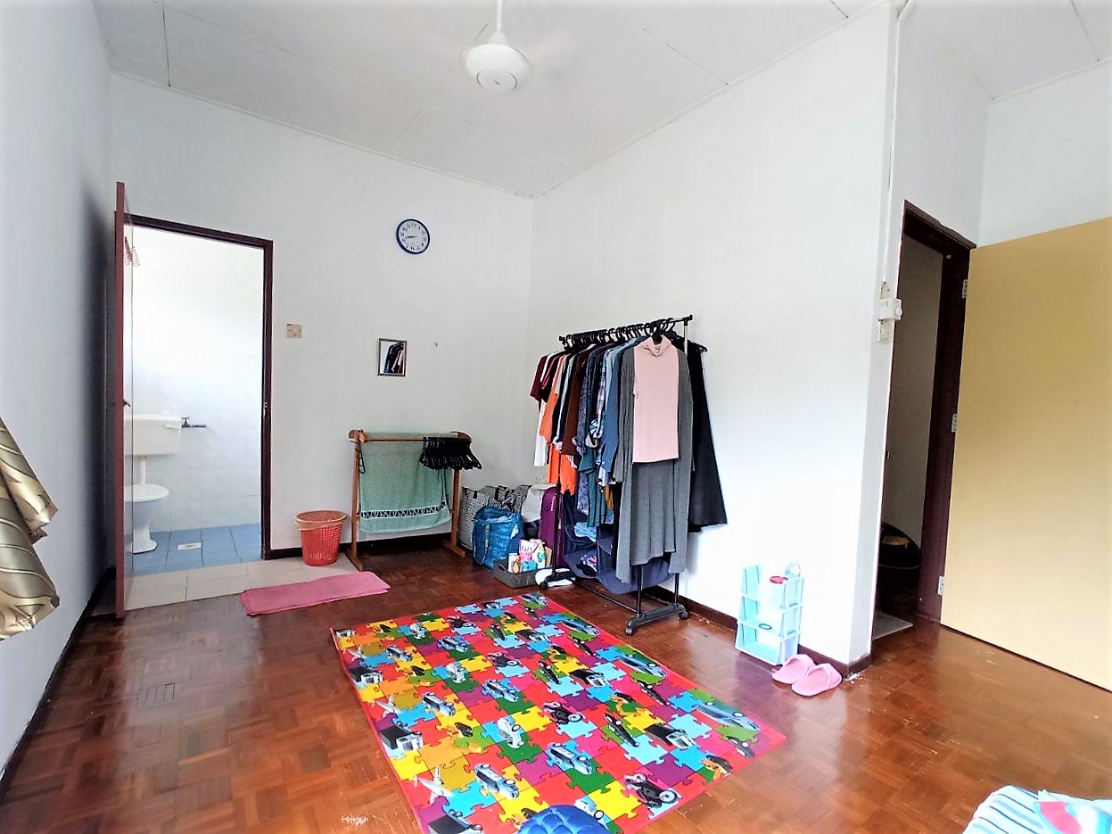 Double Storey TAMAN KESUMBA Bukit Beruntung - photo 3