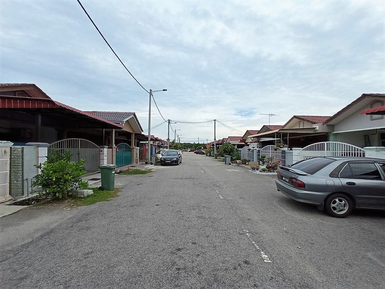 Single Storey TAMAN TUAH PERDANA, BUKIT KATIL - photo 4