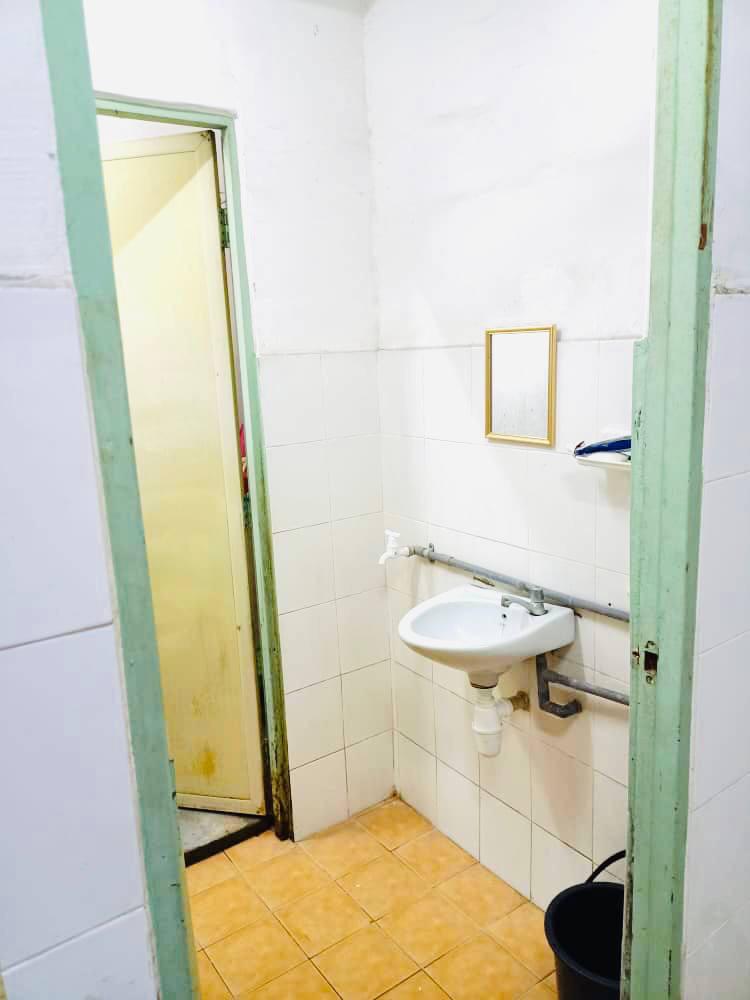 Good Condition Unit Flat Desa Mentari Blok 9 - photo 5